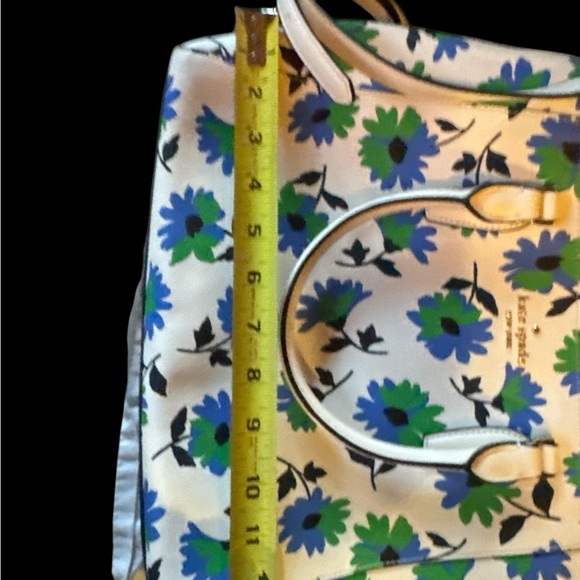 Kate Spade Rare Find Satchel (zipper closure) and Shoulder or Crossbody Bag. - Picture 13 of 16